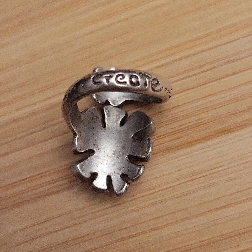 Beautiful Pewter Double Flower Rhinestone Adjustable Ring